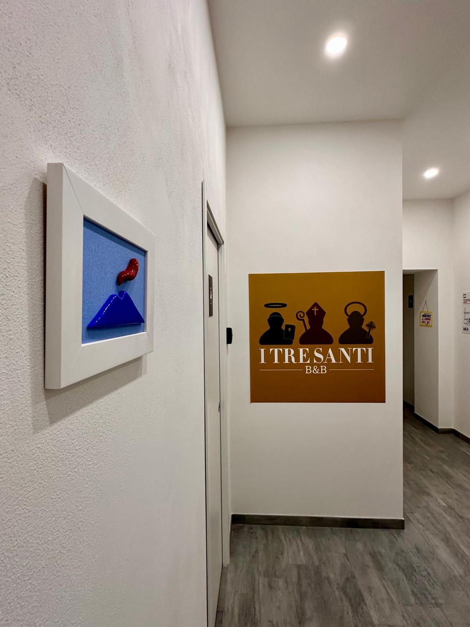B&B I Tre Santi เนเปิลส์ ภายนอก รูปภาพ